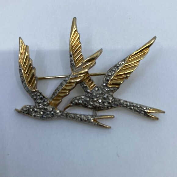 Vtg MICHELE LYNN seagulls bird brooch - Picture 1 of 2